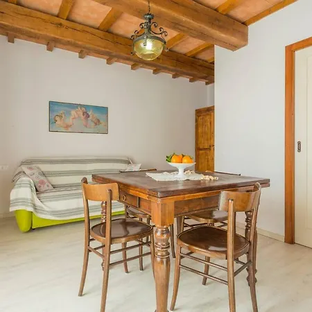 Costanzi - Breezy Terrace On The Cucco