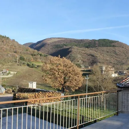 Costanzi - Breezy Terrace On The Cucco Apartment Sigillo